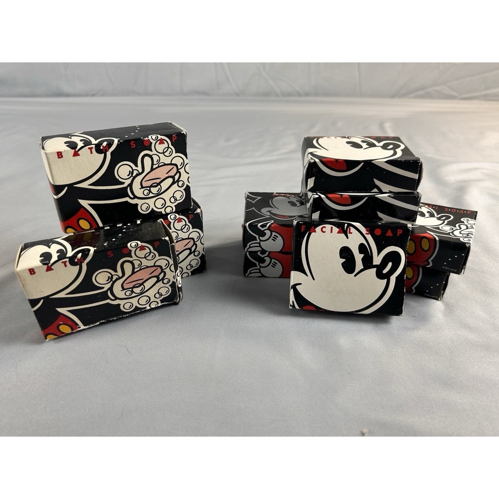 Vintage‎ Walt Disney Resorts Mickey Mouse Soap / memorabilia face/hand